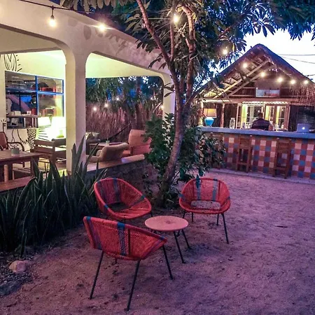 Todos Santos Hostel Super Fast And Stable Satellite Wifi-2