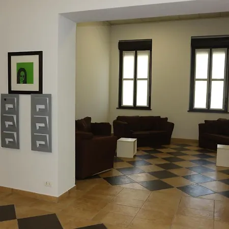 Student'S Hostel Parma-3