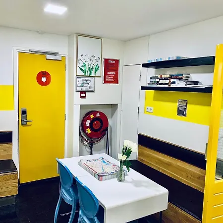The White Tulip Hostel-3