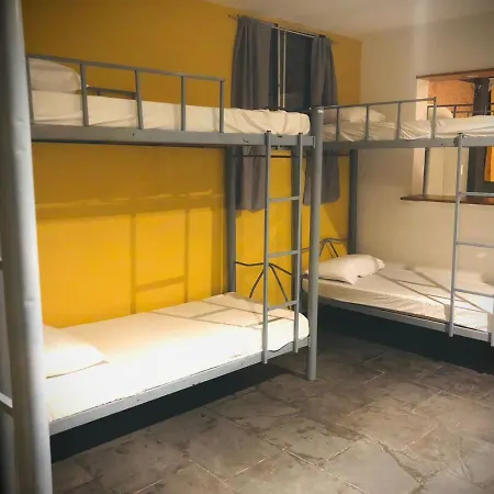 Por el Mundo Hostel-3