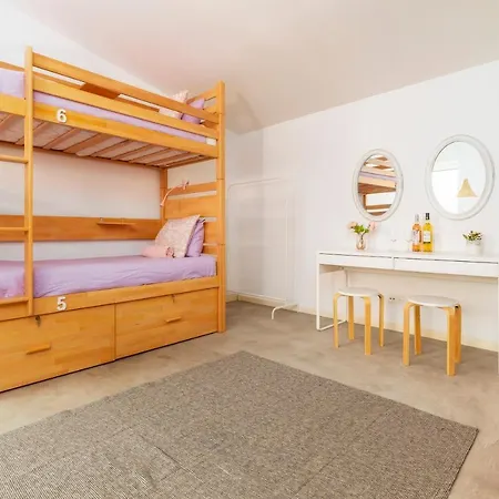 Female Hostel-2