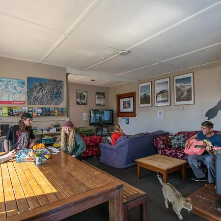 Mountain View Backpackers-2