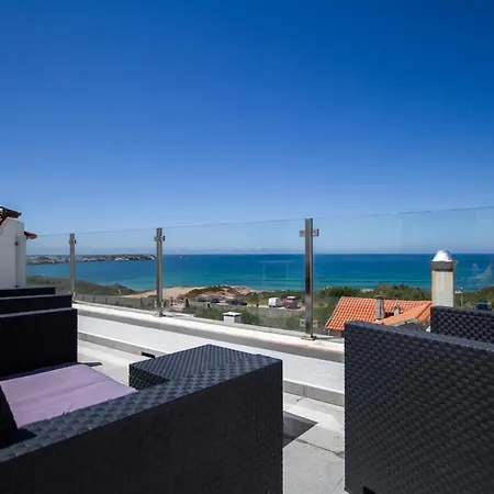 Peniche Surfcamp Hostel-3