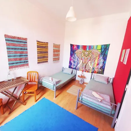 Meraki Hostel-3