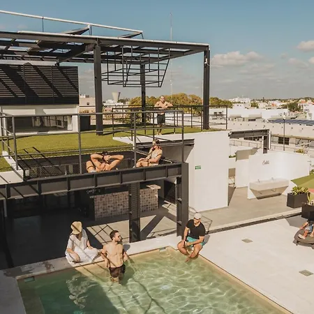 Caleta Hostel Rooftop & Pool-2