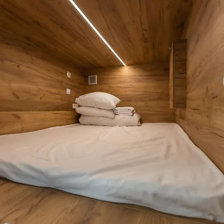 Expo Capsule Hostel-2