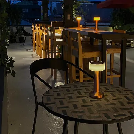 Lime Lite Manila Hostel-2