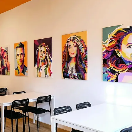 Arc House Pop Art-3