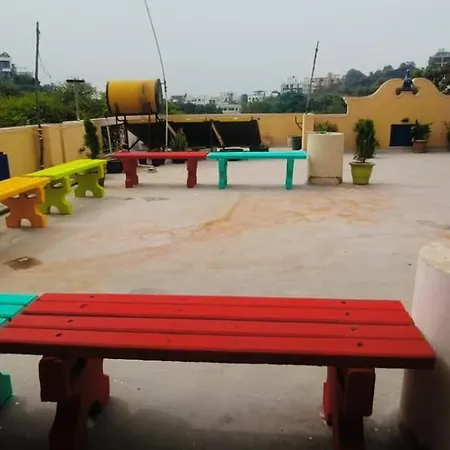Kygo Hostels-2