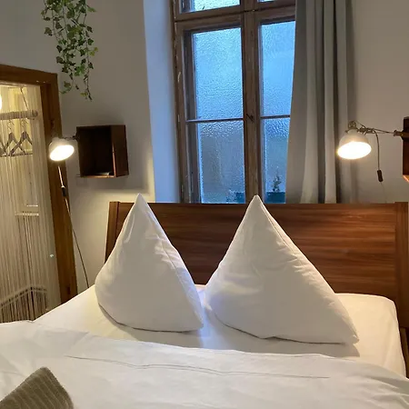 Minimal Hostel No 41-3