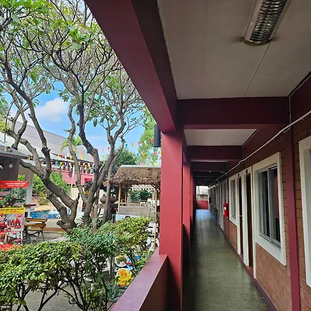 Red Brick-3