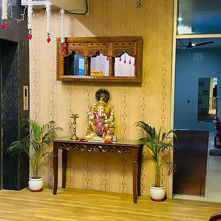 Homestay At Kashmiri Gate Metro & Old Delhi Railway Station-2