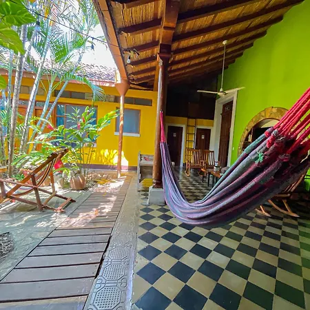 Oasis Hostel-3