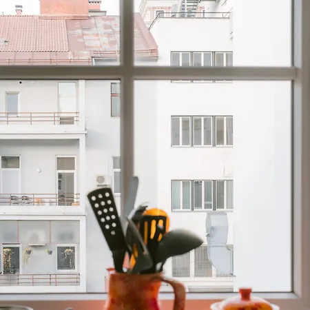 Fluxus Hostel-2