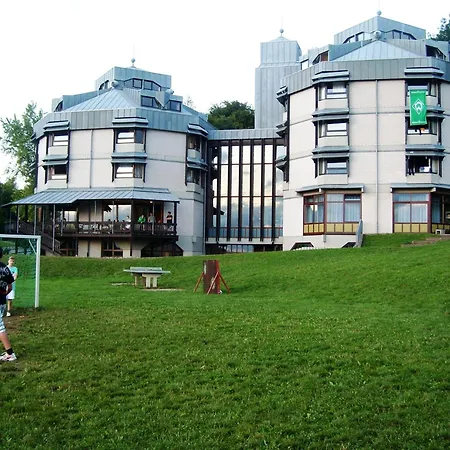 Hellmut-Waßmer-Jugendherberge Lörrach-2
