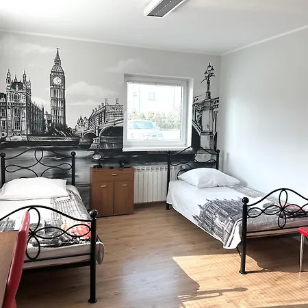 Leo Hostel-2