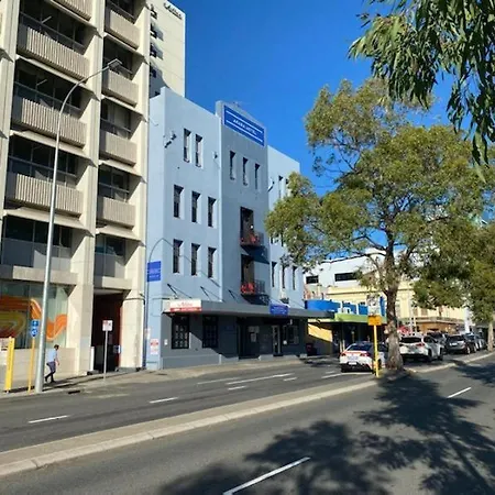 Wallaby Backpackers Hostel Perth - Note - Valid Passport Required To Check In --2