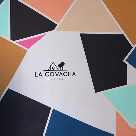 La Covacha Youth Hostel-2
