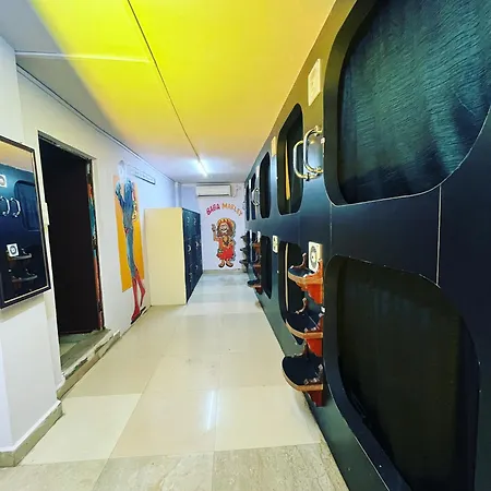 Madsquad Hostel Dorms & Rooms-2