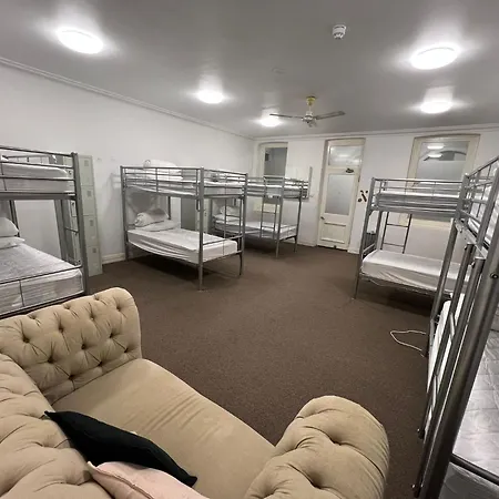 Wallaby Backpackers Hostel Perth - Note - Valid Passport Required To Check In --3