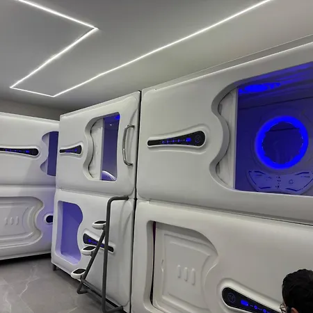Hostel Space Capsule-3