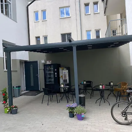 Hostel Linzer City-3