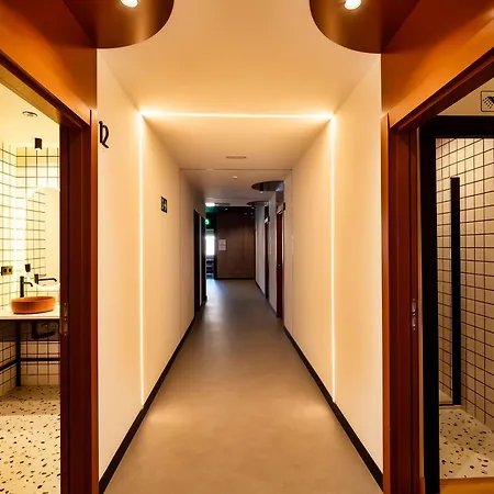 Wonder Hostel-3