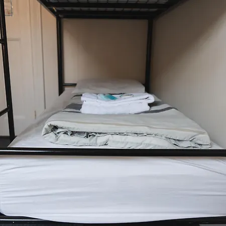 Manly Bunkhouse-2