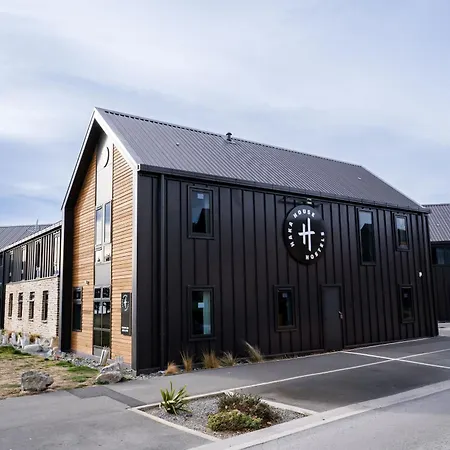 Haka House Hostel Tekapo-3