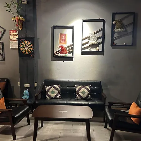 Monkey Toe Guesthouse-2