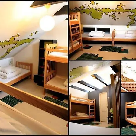 Pogo Hostel-3