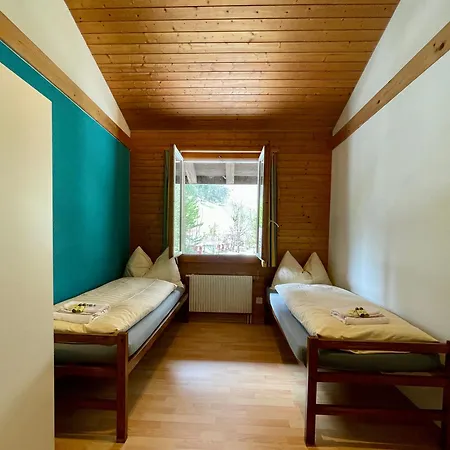 Alpine Base Hostel - Adults Only-3