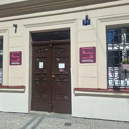 Safestay Prague Charles Bridge-3