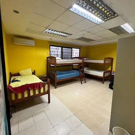 Panama Hat Hostel-3