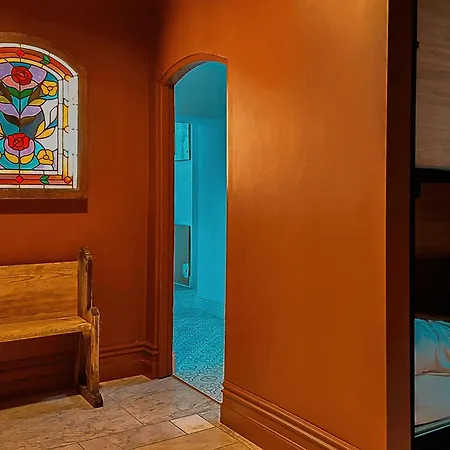 Gardiner House Hostel-3