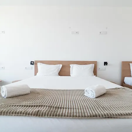 Marinhas Bed & Breakfast-2