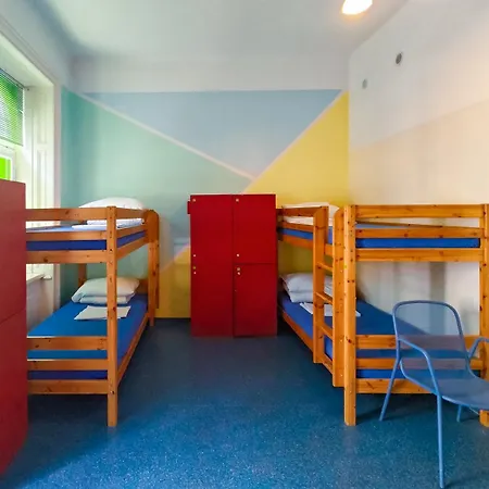 Westend City Hostel-2