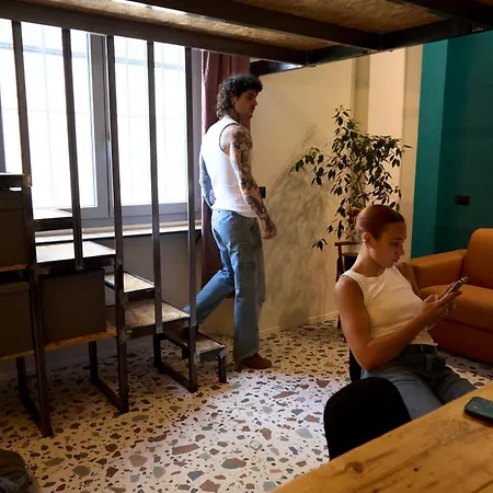 Madama Hostel&Bistrot-3