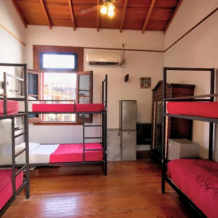 Play Hostel Soho-3