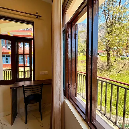 Eevolve Dharamkot - An Eco Hostel-2