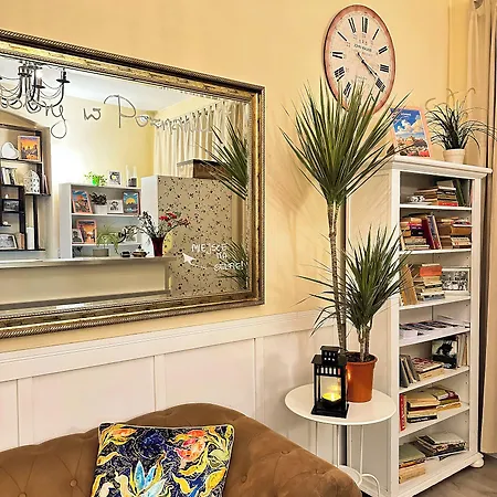 Explorer B&B Old Town Rooms & Apartment #Don'T Be A Tourist, Be An Explorer!-2