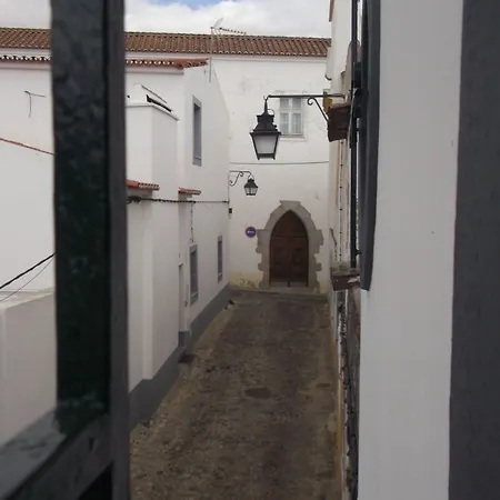 Old Evora Hostel-3