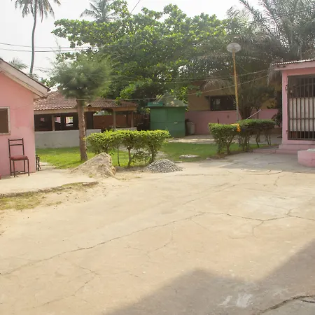 Pink Hostel-3