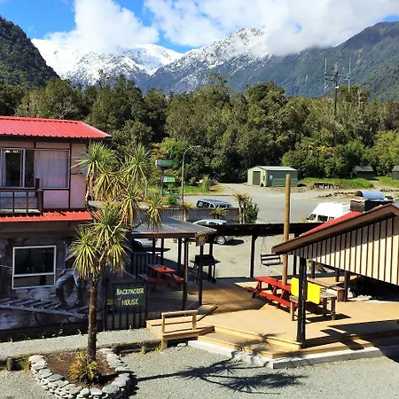 Chateau Backpackers & Motels-2