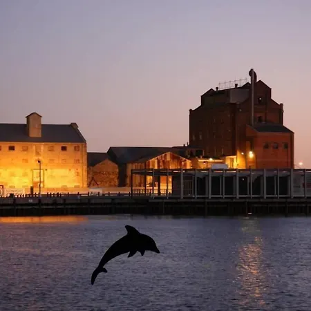 Port Adelaide Backpackers-2
