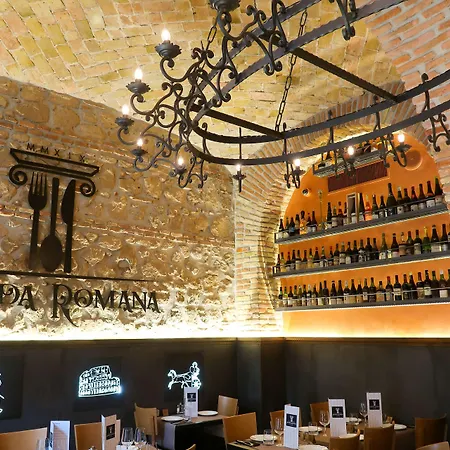 Alessandro Palace & Bar-3