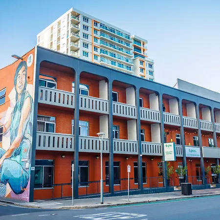 Adelaide Central YHA-2