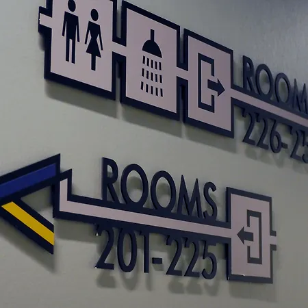 ClinkNOORD Hostel-3