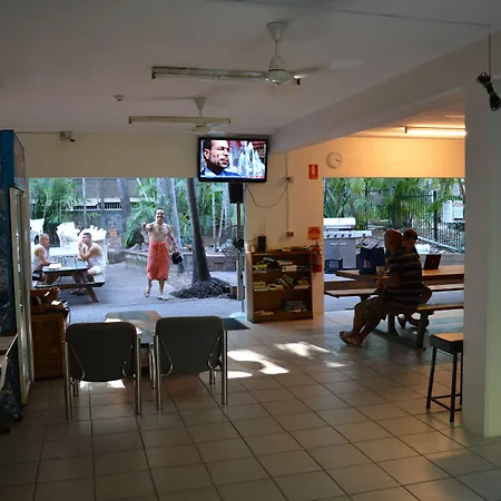 Frogs-Hollow Backpackers-2