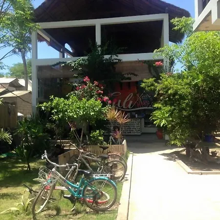 Gili Beach Bum Hostel-3